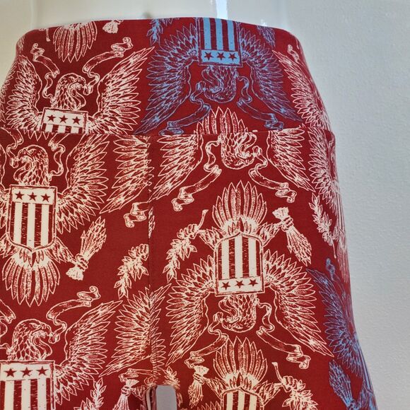 NEW LuLaRoe Red Eagle Leggings - Picture 5 of 8